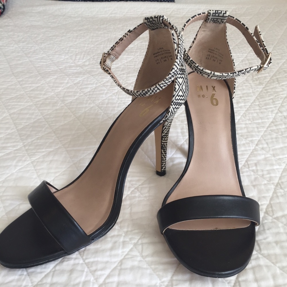 Mix 6 adorable print heels! Only worn twice!